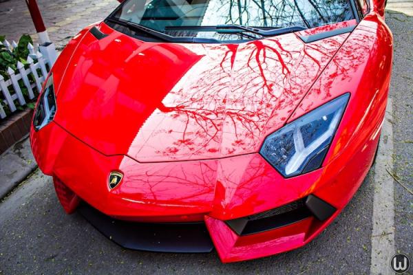 lamborghini aventador roadster 245 ty dai nao ha noi hinh 3 Bắt gặp Lamborghini Aventador Roadster tại Hà Nội